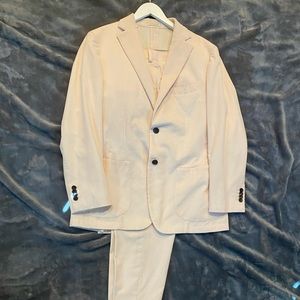Men’s Suit